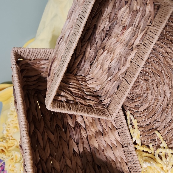 Wicker baskets - Picture 5 of 9